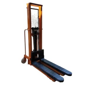 11Hydraulic Stacker Supplier In Guwahati, Assam - Shree Raj International Pvt Ltd - SRIPL